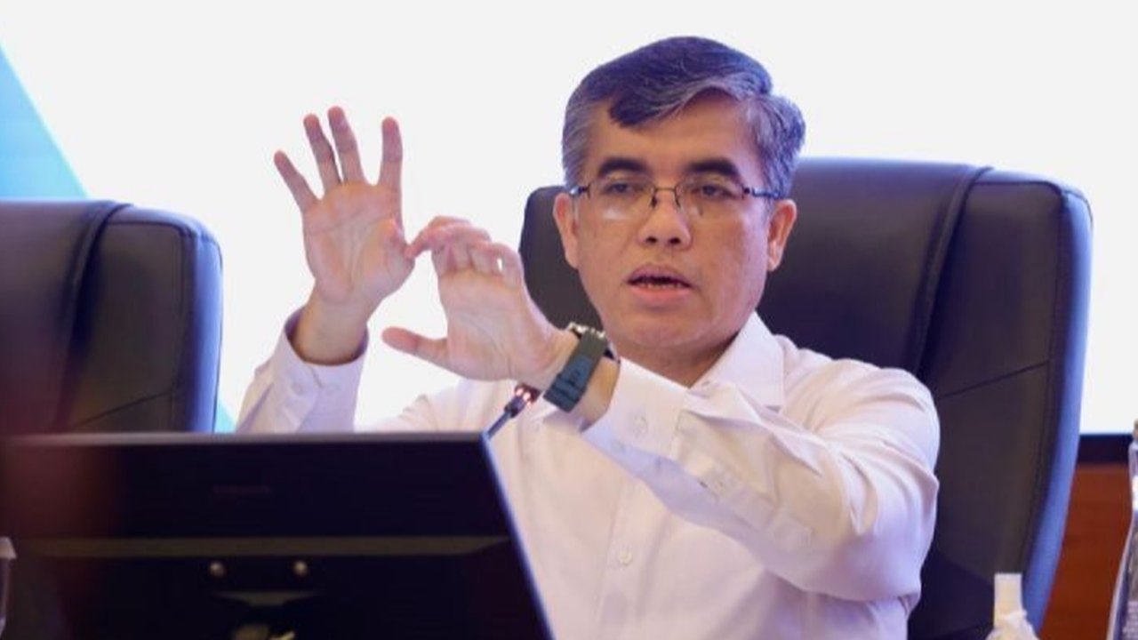 Menteri Ketenagakerjaan Yassierli memastikan efisiensi anggaran Kemnaker sebesar 57,1 persen tidak akan mengurangi kualitas program prioritas di sektor ketenagakerjaan, malah mendorong inovasi dan kolaborasi.