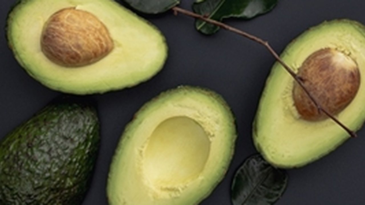 Cara Merebus Daun Alpukat untuk Menurunkan Darah Tinggi, Diminum 2 Kali Sehari