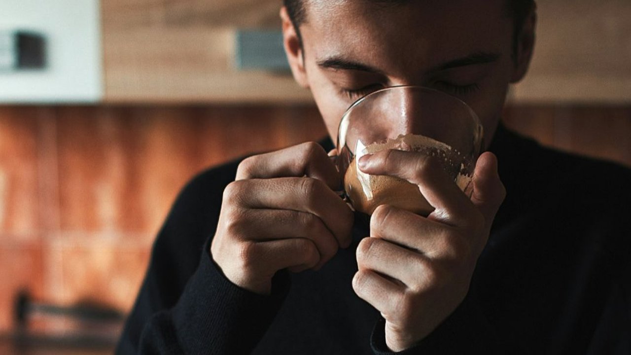 Waktu Terbaik Minum Kopi, Saat Sahur Atau Berbuka Puasa?