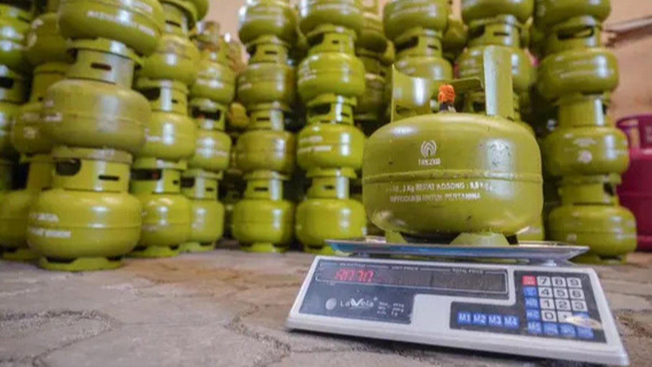 Pertamina Patra Niaga pastikan harga LPG 3 kg di Pangkalan resmi mengikuti HET yang ditetapkan setiap Pemda. (Foto: Pertamina)