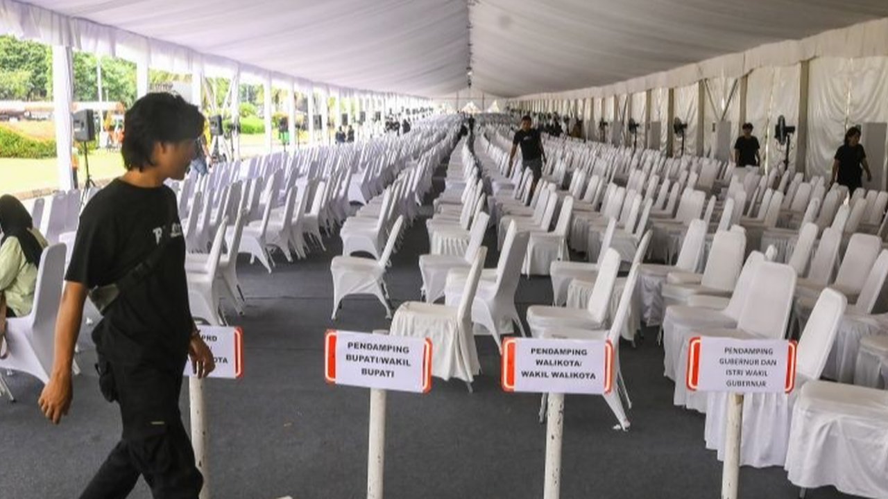 Polda Jatim siagakan 706 personel, kendaraan taktis, dan unit K9 untuk mengamankan pelantikan kepala daerah di Jawa Timur, guna mencegah potensi gangguan kamtibmas.