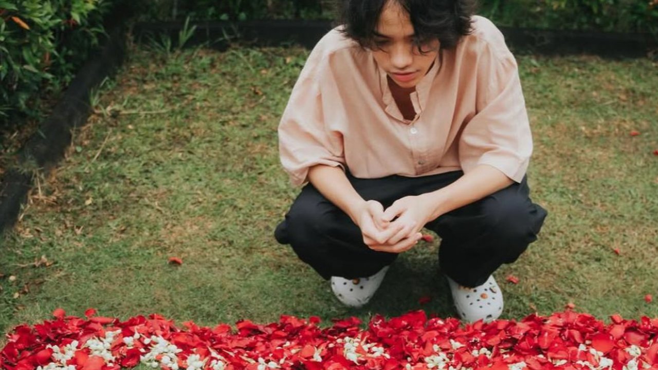 Noah Sinclair kenang 5 tahun kepergian Ashraf Sinclair. (credit:instagram.com/noah.sinclair)