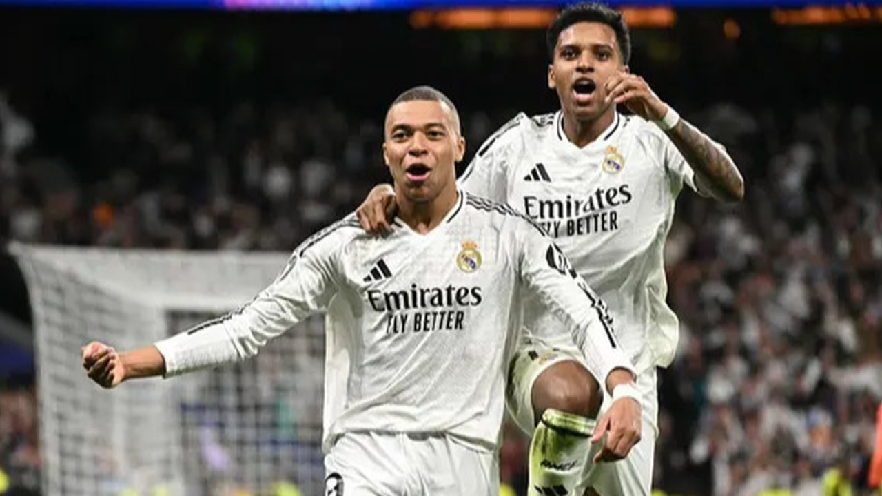 TIga Gol Kylian Mbappe Singkirkan Manchester City dari Liga Champions 2024/2025. (OSCAR DEL POZO/AFP)
