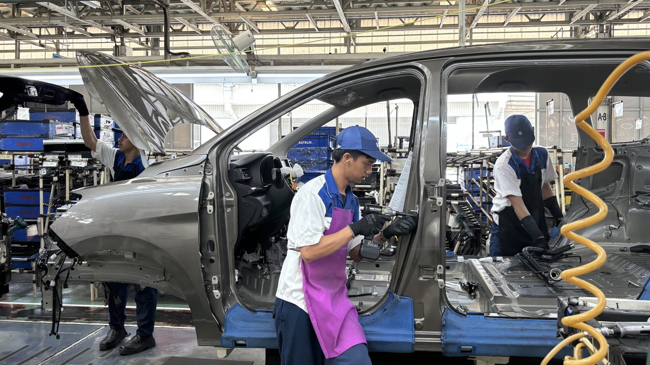 Kisaran Gaji Karyawan Pabrik di Cikarang, dari Pekerja Gudang Hingga Bagian Produksi