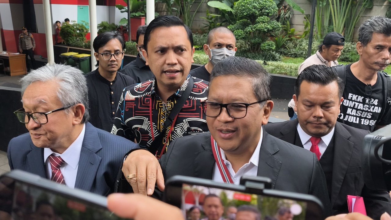 Hasto Ungkap Banyak Agenda Politik Jelang Diperiksa KPK, Singgung Penyitaan Handphone Dilakukan Penyidik  Rossa Purbo