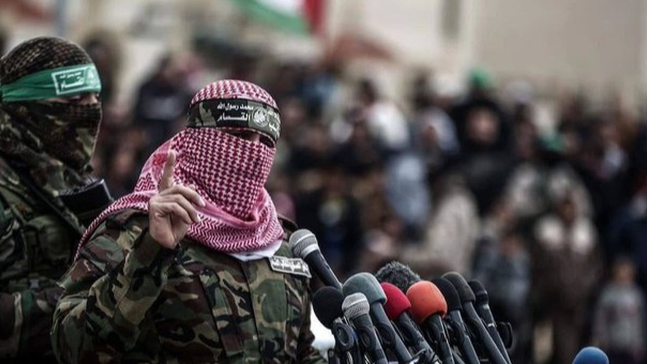 Hamas menepis pernyataan Presiden AS Donald Trump yang mengusulkan agar kesepakatan gencatan senjata di Gaza dibatalkan, seandainya para sandera Israel tidak dibebaskan Sabtu mendatang. Senada dengan Trump, Israel berjanji akan mengakhiri gencatan senjata apabila tenggat waktu itu tidak dipenuhi.