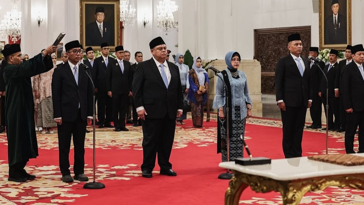 Brian Yuliarto saat Dilantik Jadi Mendiktisaintek Baru