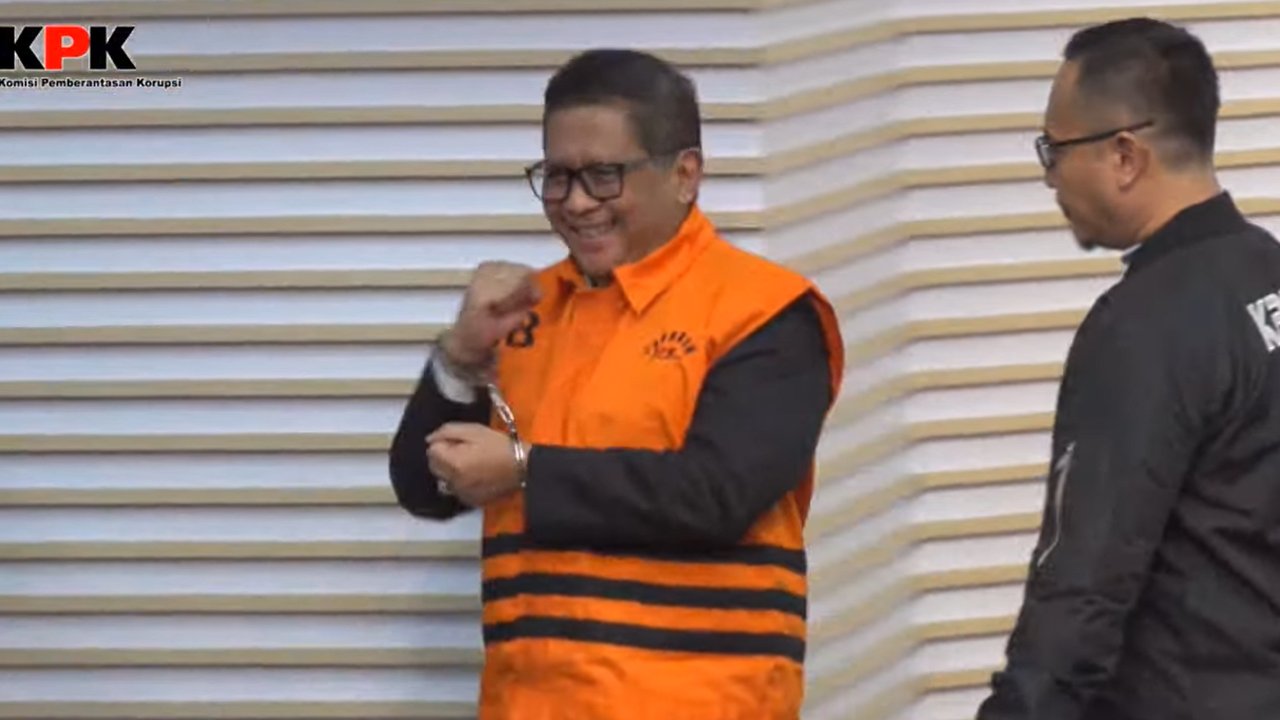 Hasto Kristiyanto ditahan KPK.