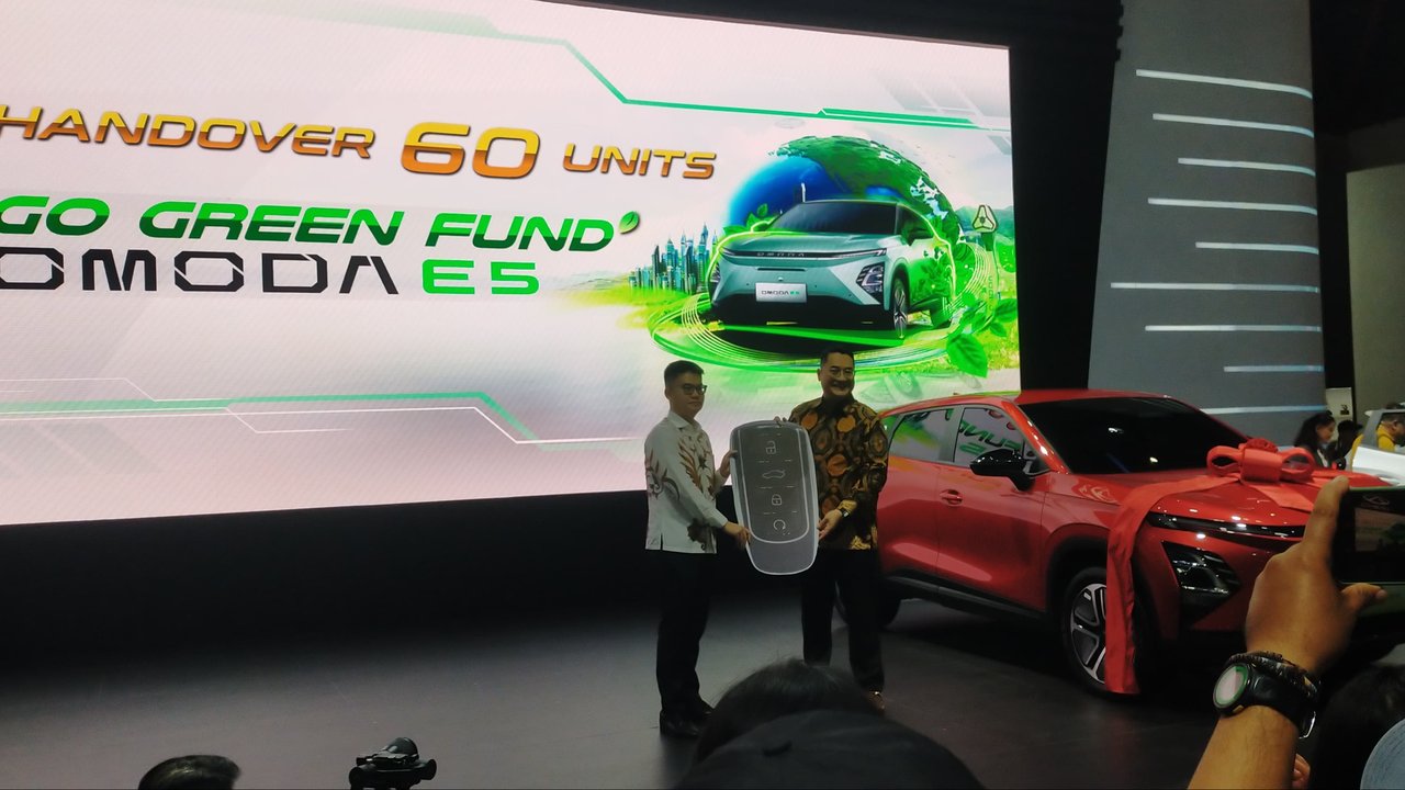 Chery Serahkan 60 Mobil Listrik Omoda E5 ke BSI untuk jadi Kendaraan Operasional