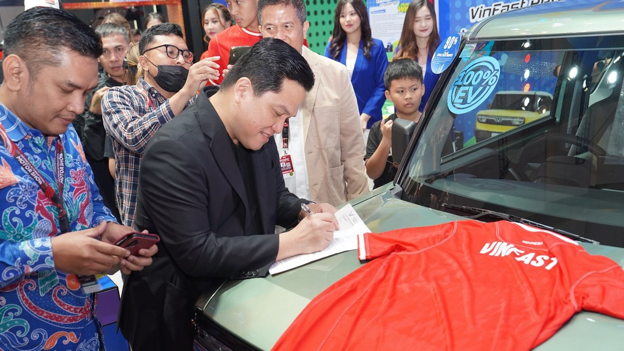 VinFast jadi Sponsor Baru Timnas, Erick: Saya Beli Satu Warna Merah