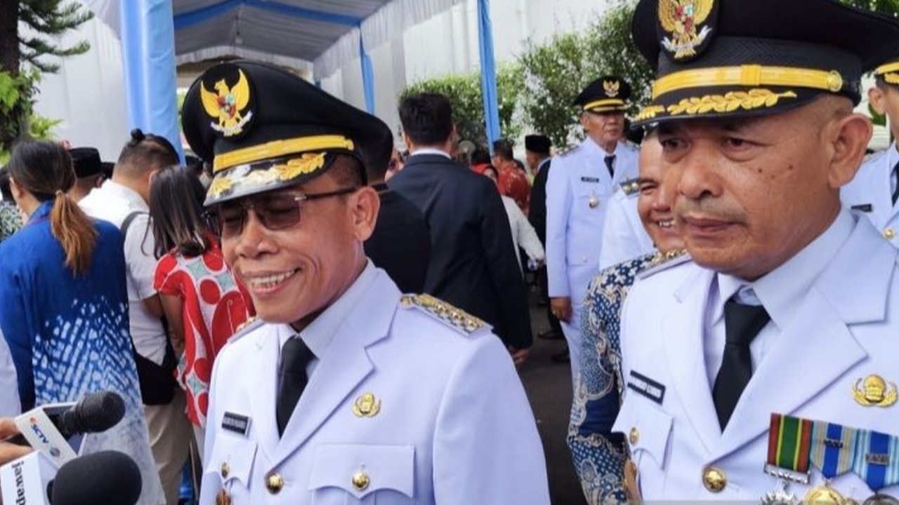 Bupati Tapanuli Tengah terpilih, Masinton Pasaribu, menceritakan momen spesialnya saat pelantikan dengan Presiden Prabowo dan Wakil Presiden Gibran.