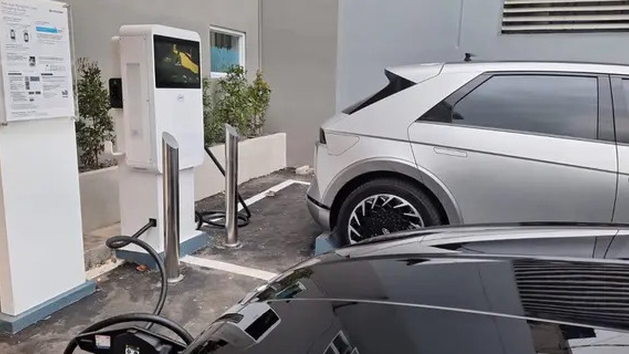 Segini Biaya yang Dikeluarkan Pemilik Mobil Listrik Selama Enam Bulan