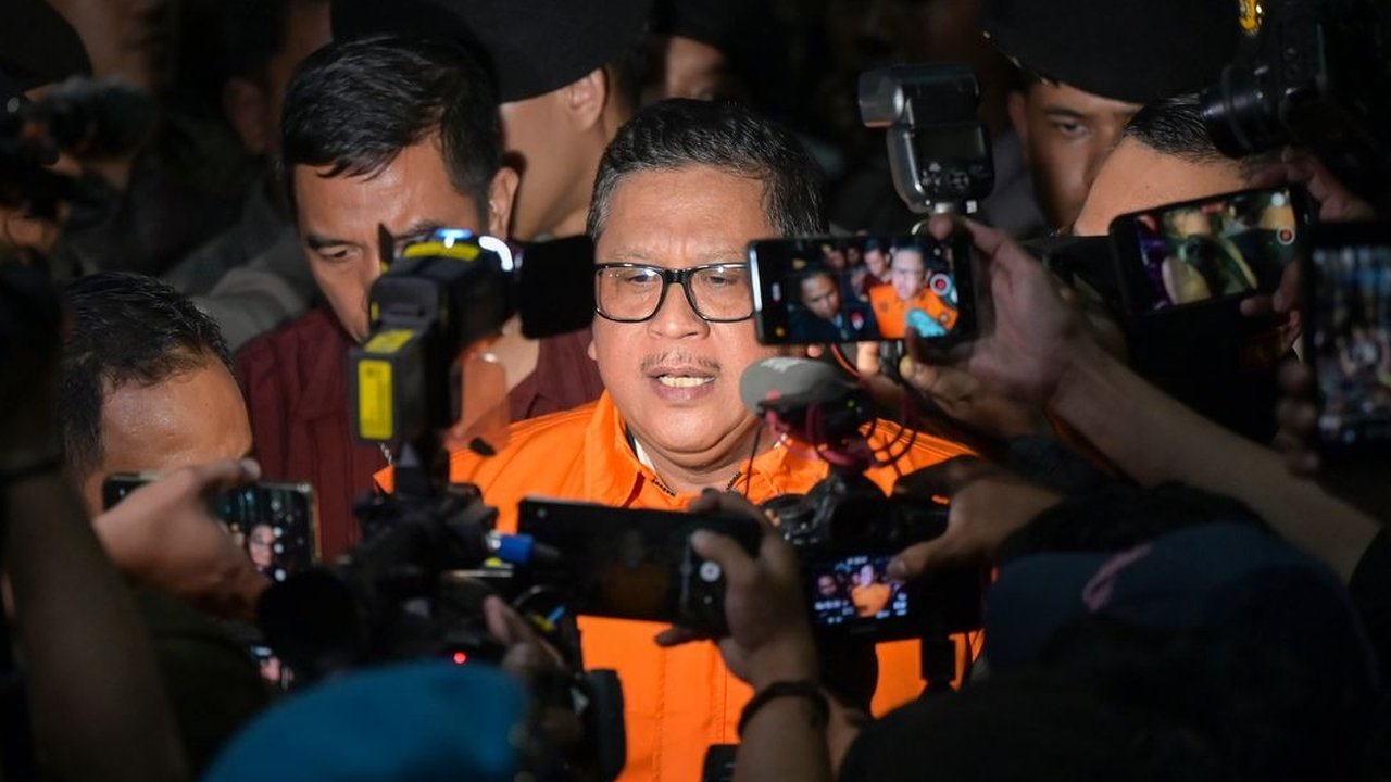Tahan Hasto Kristiyanto, Momentum KPK Kembalikan Kepercayaan Publik