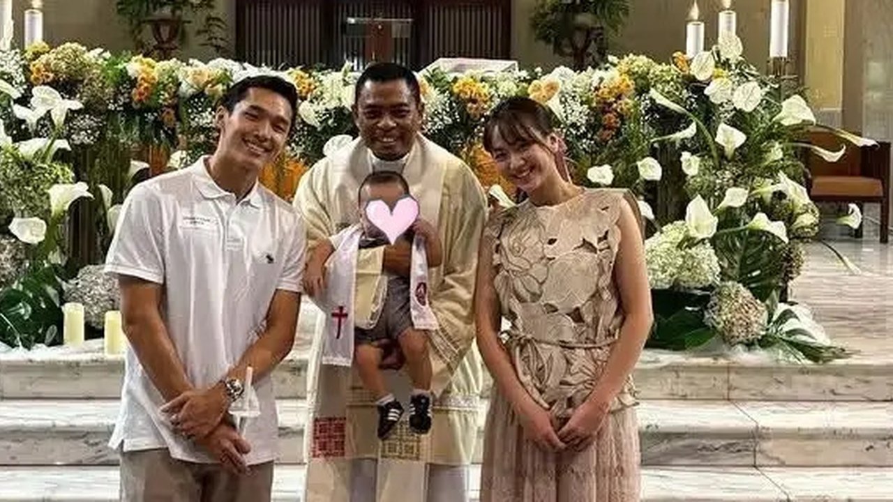 Potret Baby Jayden Anak Jonatan Christie dan Shanju Dibaptis. (Sumber: Instagram/shanju)