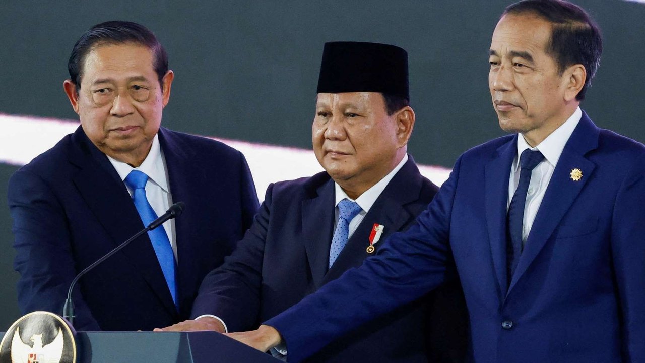 VIDEO: Prabowo Gandeng Jokowi hingga SBY Resmikan Danantara: Ada yang Ragu, ini Hal Wajar