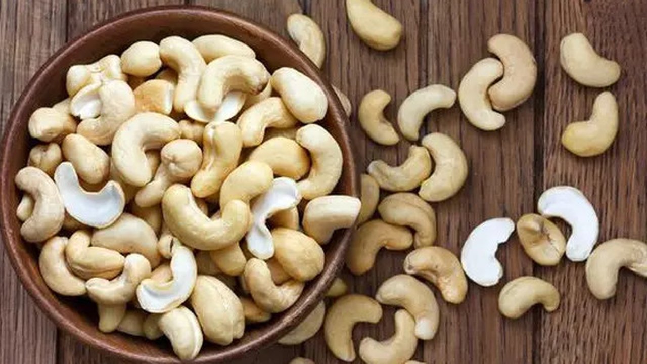 Ilustrasi kacang mete (iStockphoto)