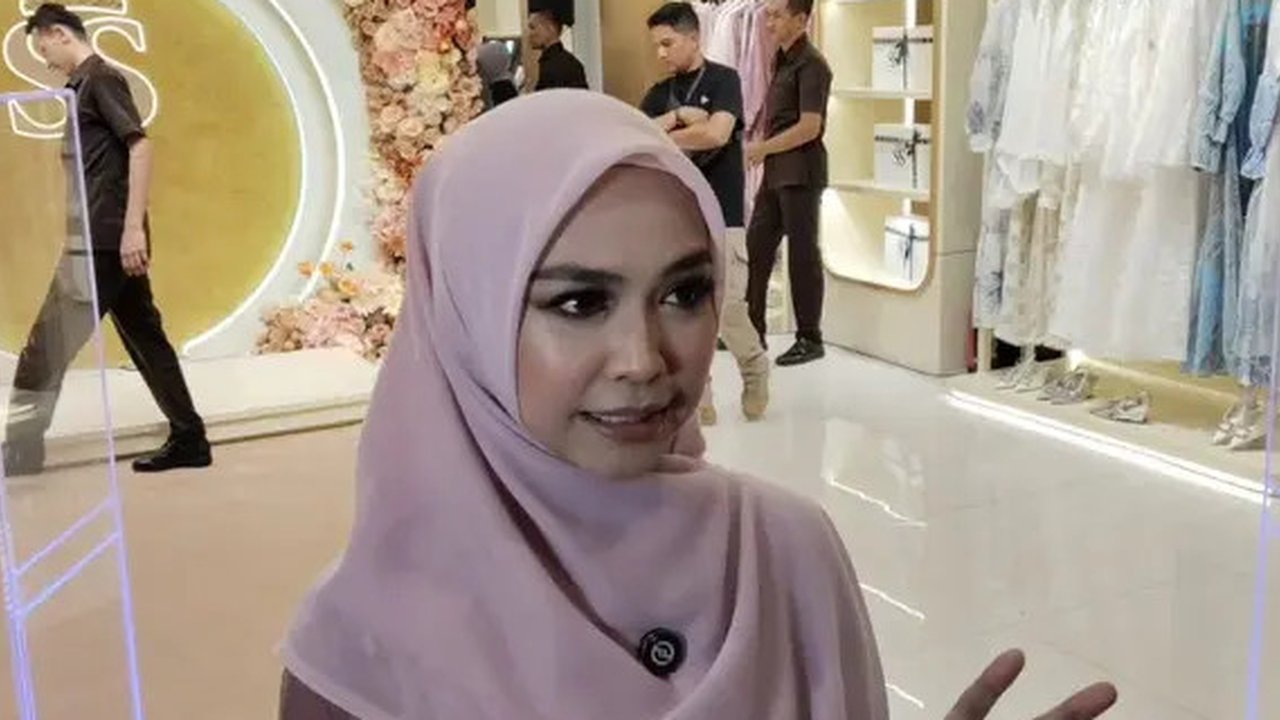 Ria Ricis di Kawasan Kebayoran Lama, Jakarta Selatan, Selasa (4/2/2025). (Liputan6.com/ M Altaf Jauhar)