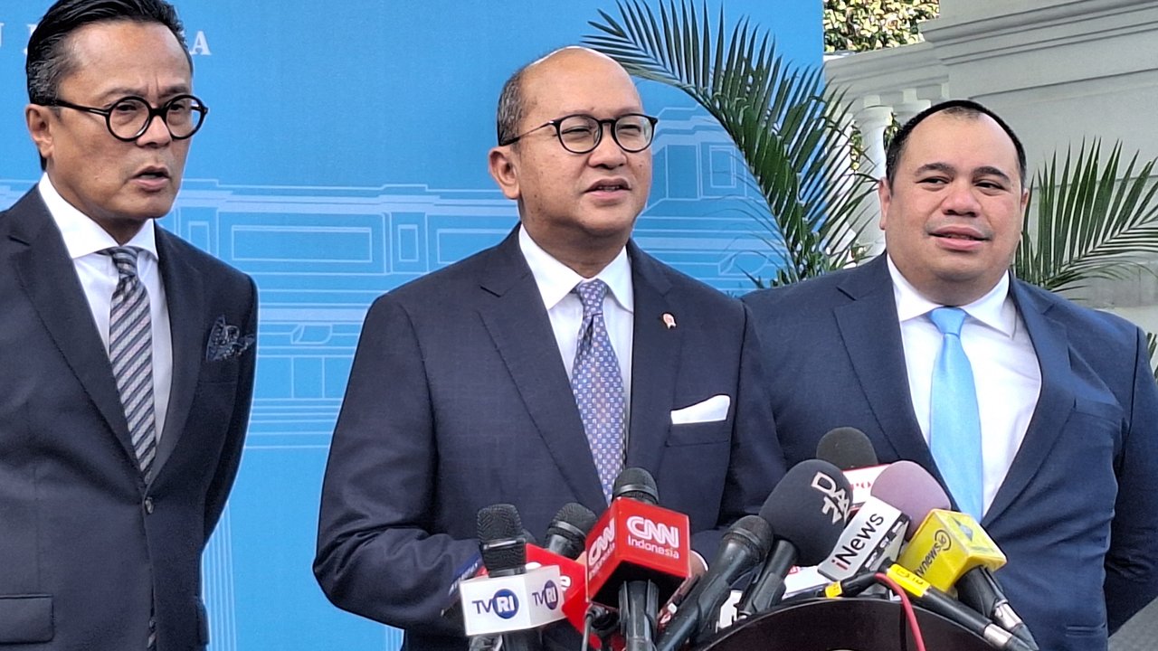 Menteri Investasi/kepala BKPM Rosan P. Roeslani  dalam Rakornas Investasi 2024, di Jakarta, Rabu (11/12/2024) (dok: Tira)