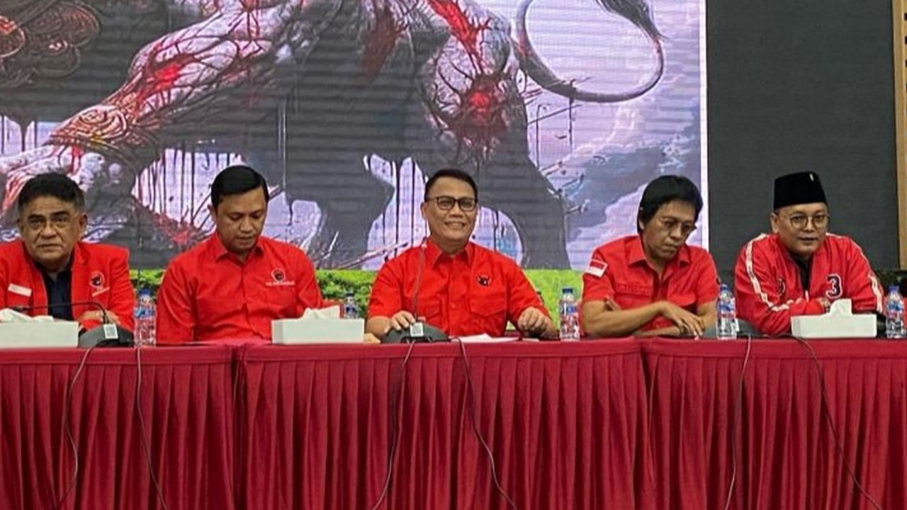 Juru Bicara PDI Perjuangan, Ahmad Basarah, menegaskan Megawati Soekarnoputri tidak melarang kepala daerah PDIP ikut retret di Magelang, melainkan meminta penundaan untuk fokus melayani rakyat.