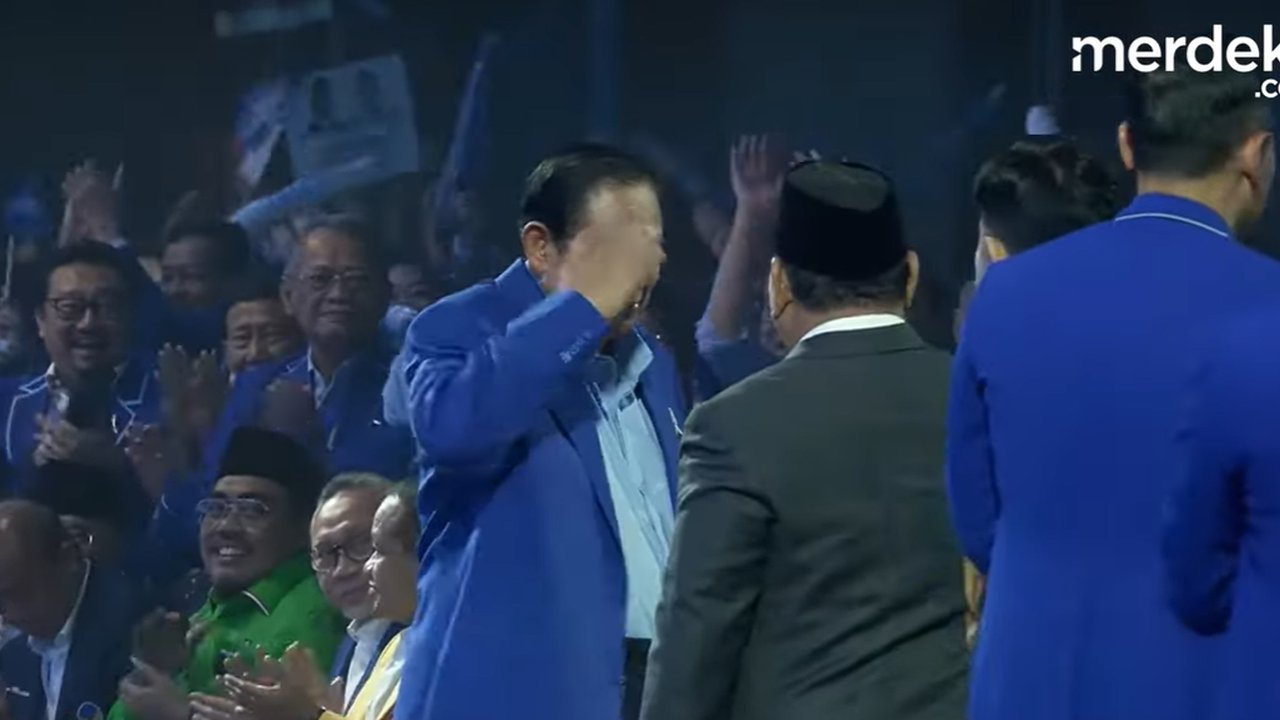 VIDEO: Riuh Prabowo dan SBY Saling Beri Hormat di Kongres Demokrat