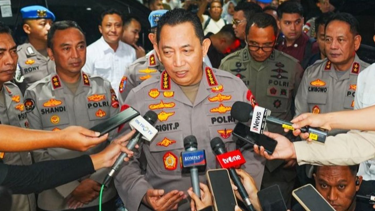 Kapolri Jenderal Listyo Sigit Prabowo menegaskan soliditas TNI-Polri tetap terjaga meskipun terjadi insiden penyerangan di Mapolres Tarakan; kedua institusi sepakat meningkatkan sinergisitas.