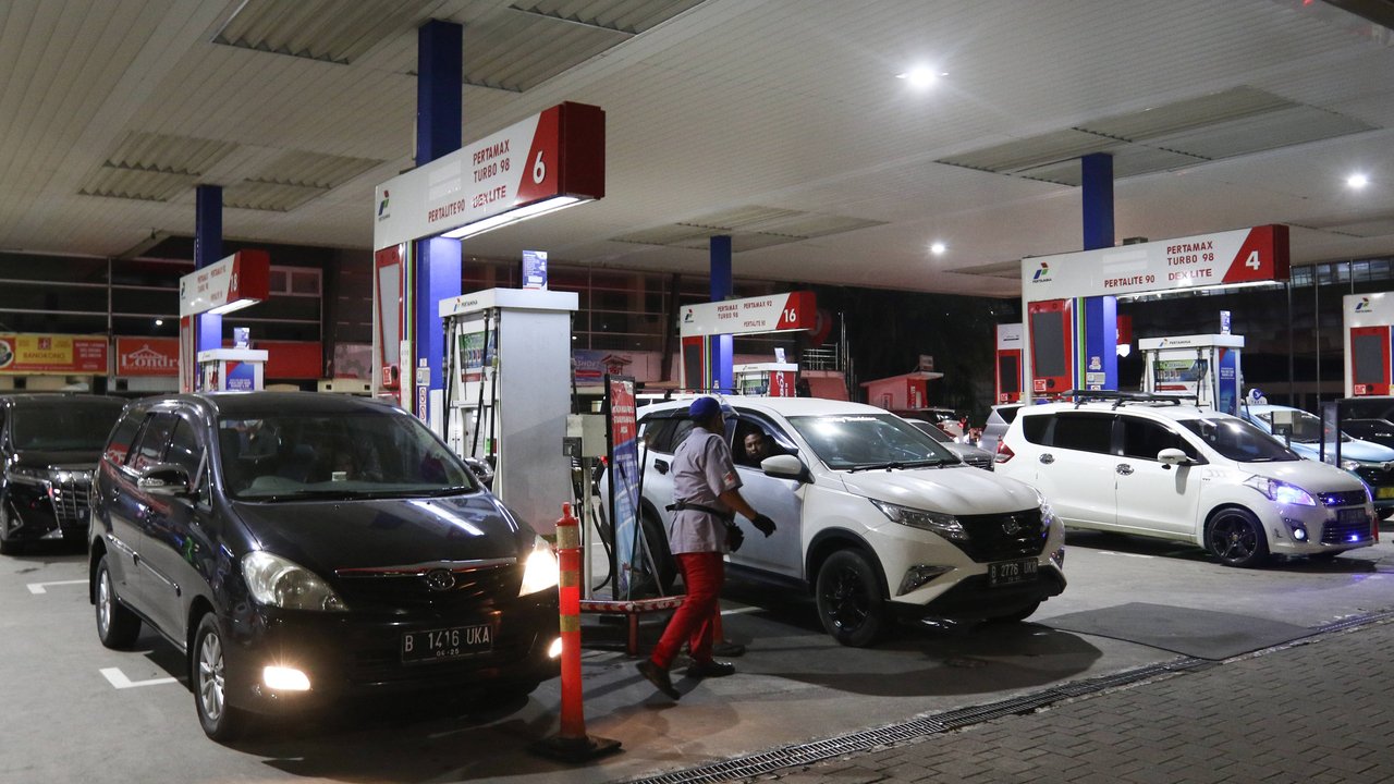 Apakah Mencampur Pertalite dan Pertamax Aman untuk Kendaraan? Begini Penjelasan Ahli