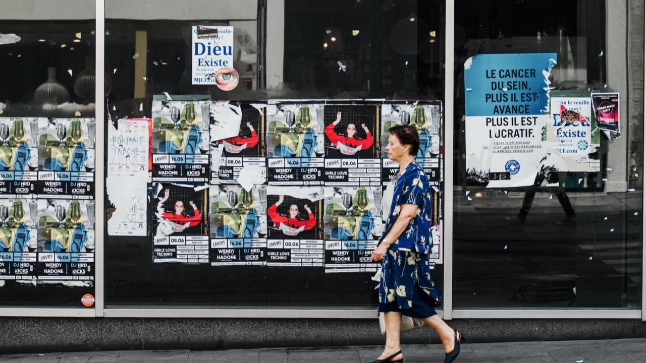 Ilustrasi poster. (Photo by Daniel van den Berg on Unsplash)