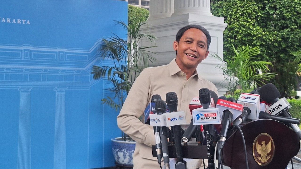 Menteri Kehutanan Raja Juli Antoni