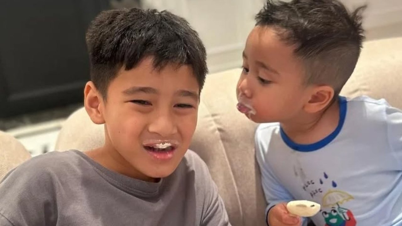 Rayyanza Buat Video Permintaan Maaf Untuk Rafathar, Tak Jadi Temani Tidur & Minta Sang Kakak Jangan Sedih