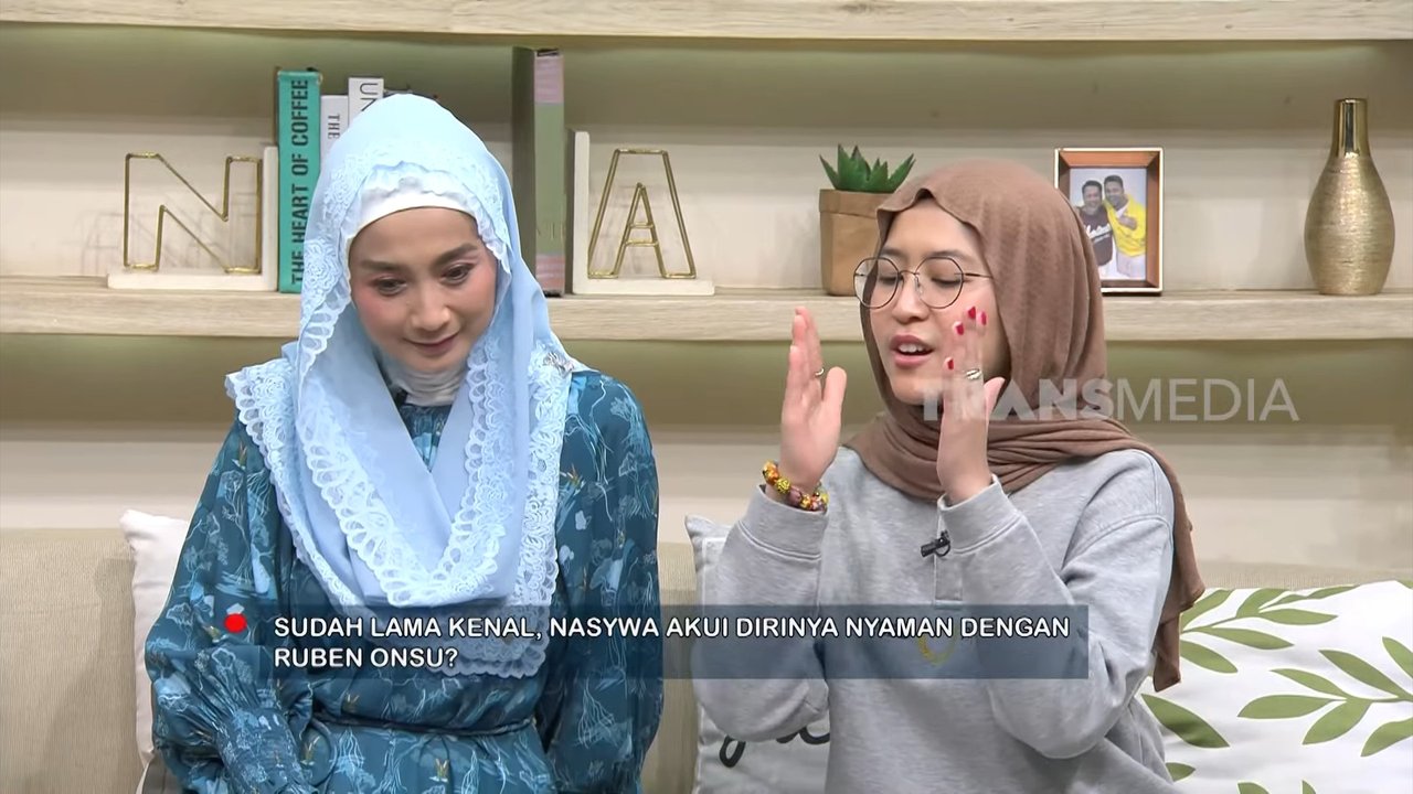 Putri Desy Ratnasari Ungkap Kedekatan Sang Mama dengan Ruben Onsu, Sudah Kenal Lama & Kini Sering Jalan Bertiga
