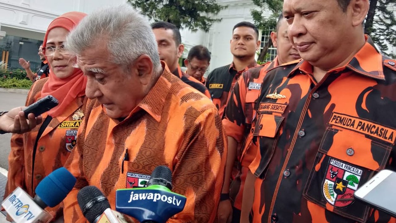 Ketua Umum Pemuda Pancasila (PP) Japto Soerjosoemarno di Kompleks Istana Kepresidenan Jakarta. (Liputan6.com/Lizsa Egeham)