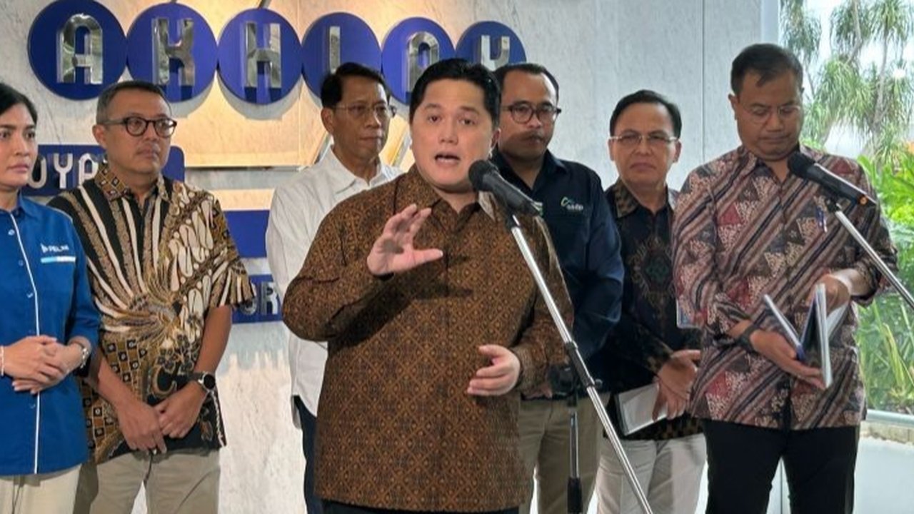 Menteri BUMN Erick Thohir memastikan tidak ada kenaikan harga tiket transportasi di perusahaan BUMN selama periode mudik Lebaran 2025,  sejalan dengan arahan pemerintah untuk menjaga stabilitas harga dan meningkatkan pelayanan.