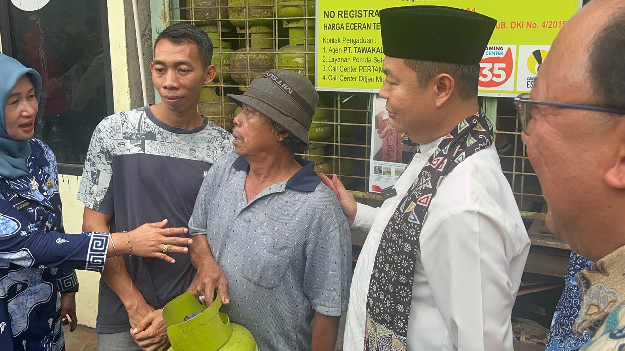 Pj Gubernur Jakarta Temukan Masih Ada Pangkalan Jual Gas LPG 3 Kg di Atas Tarif Eceran Tertinggi