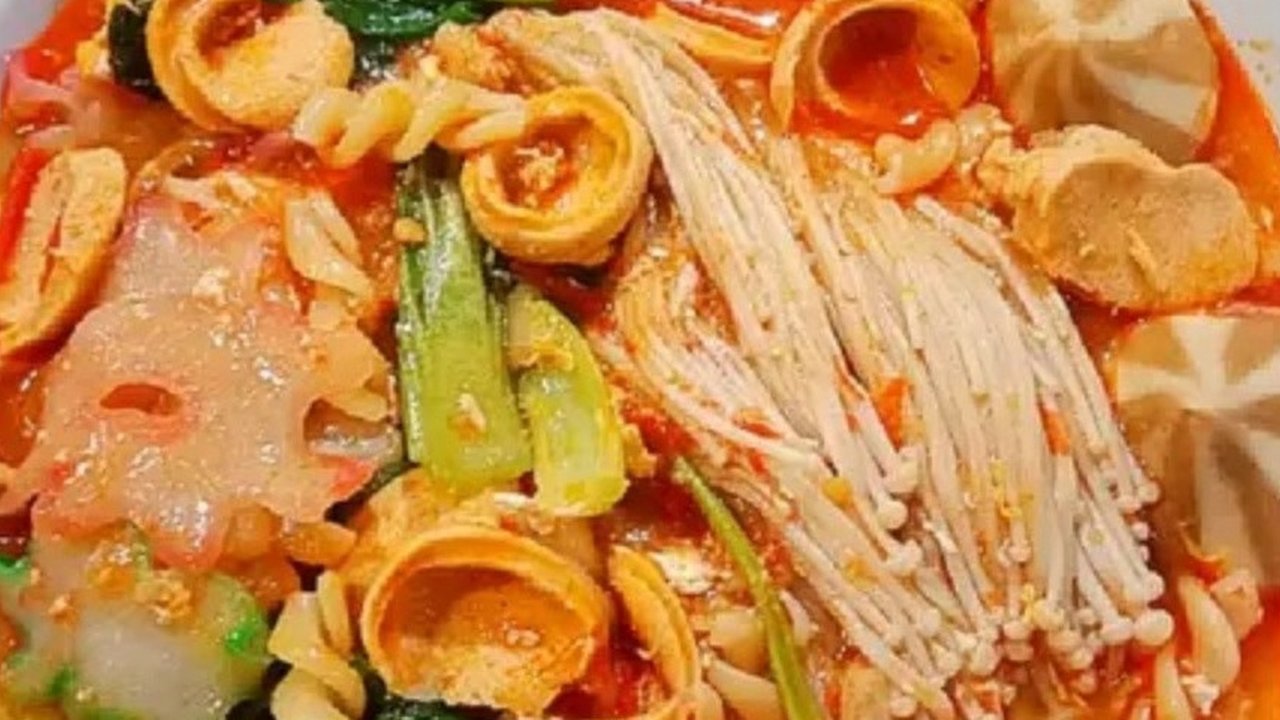 Resep seblak jamur enoki. (dok. Cookpad @dapur_moms_bilqis)