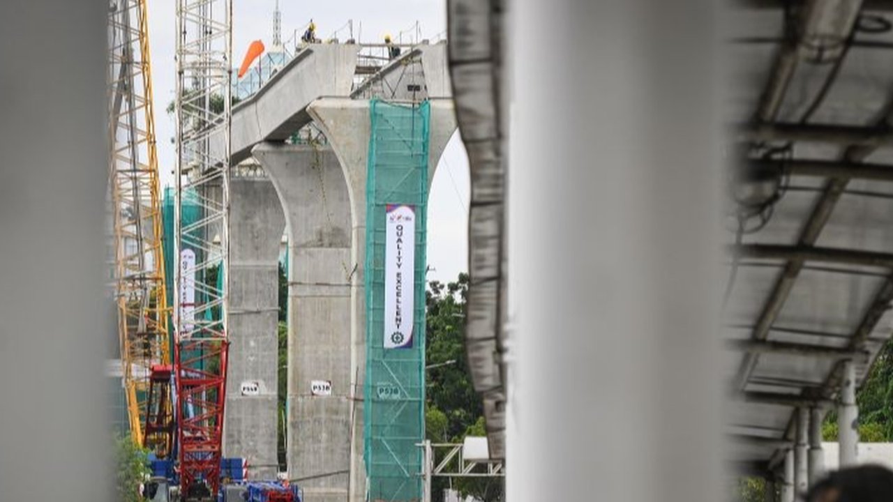 Proyek LRT Jakarta Fase 1B mencapai 44,015 persen, konstruksi Stasiun LRT Manggarai dimulai 27 Januari 2025, dan rekayasa lalu lintas di sekitar Jalan Sultan Agung akan diterapkan hingga 31 Agustus 2026.