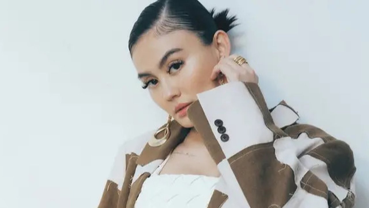 Transformasi Agnez Mo di Video Klip Anak Hingga Penyanyi R&B (Sumber: Youtube dan Intagram/agnezmo