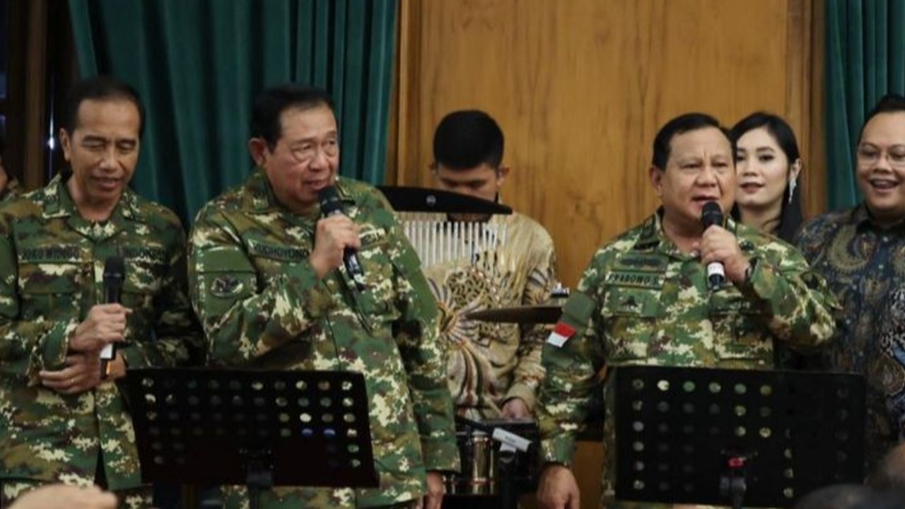 VIDEO: Momen Hangat, Duet Prabowo, SBY dan Jokowi Depan Prabowo: Kamu Tak Sendirian