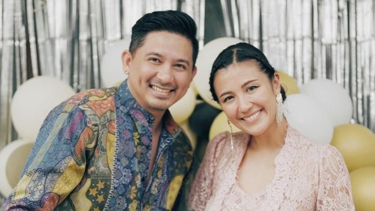 Momen Lucu Sharena Potong Rambut Ryan Delon, Netizen Heboh: 'Memang Barber BARBAR!'