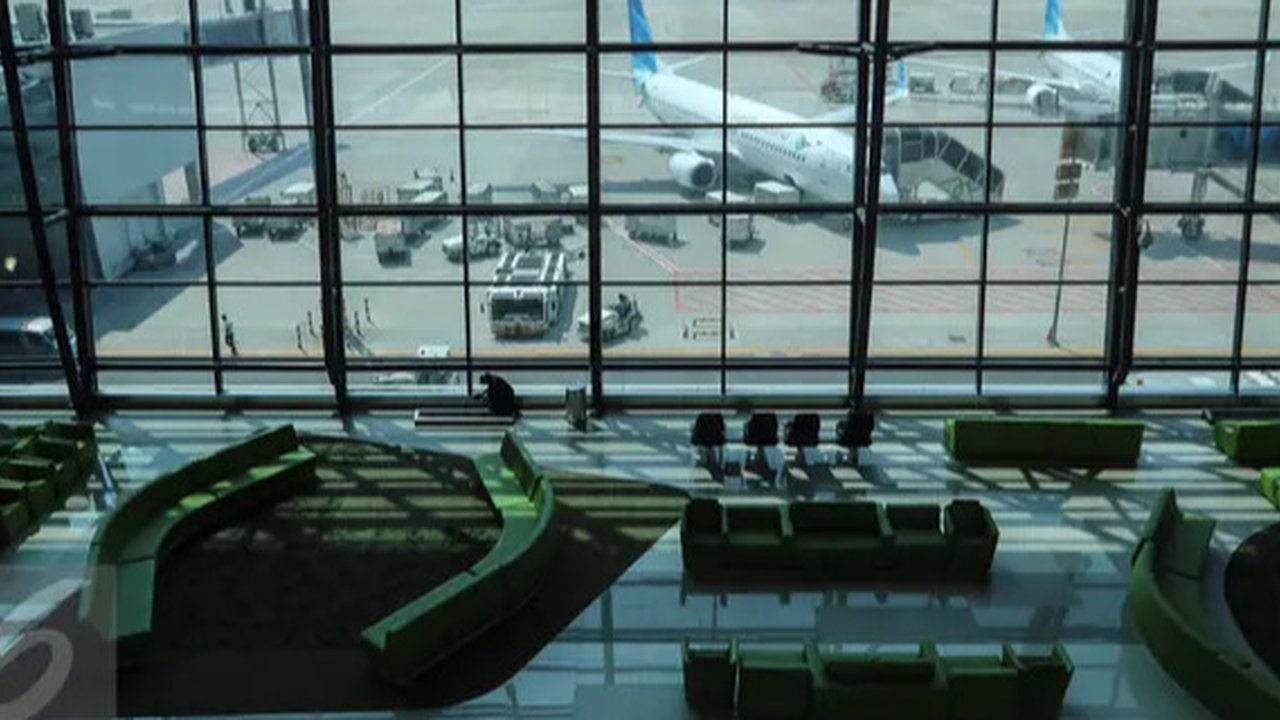 Ilustrasi pesawat. (Image by wirestock on Freepik)