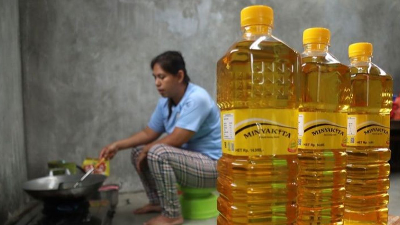 Anggota Komisi IV DPR RI mendesak pemerintah menindak tegas produsen Minyakita yang terbukti menjual produk tidak sesuai takaran, merugikan konsumen.