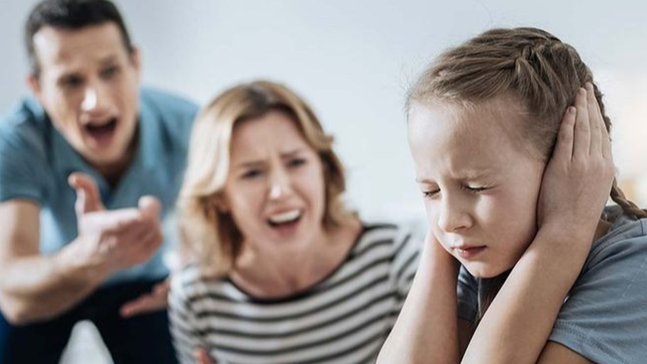 Ilustrasi Marah ke Anak. (foto: Pinterest/FirstCry India).
