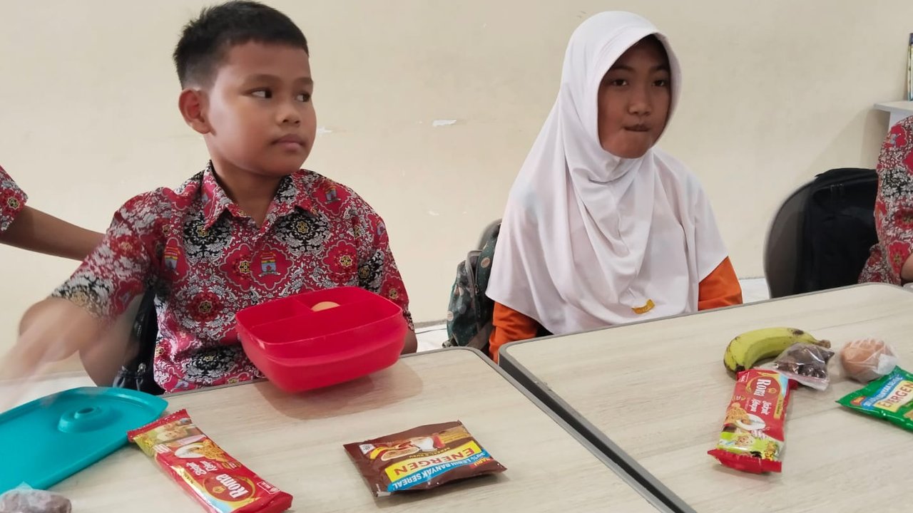 Menu MBG di Palembang selama Ramadan Diganti untuk Takjil