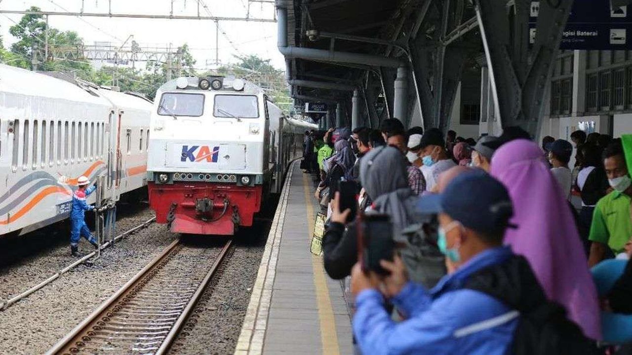 Ilustrasi program Mudik Gratis menggunakan kereta api.
