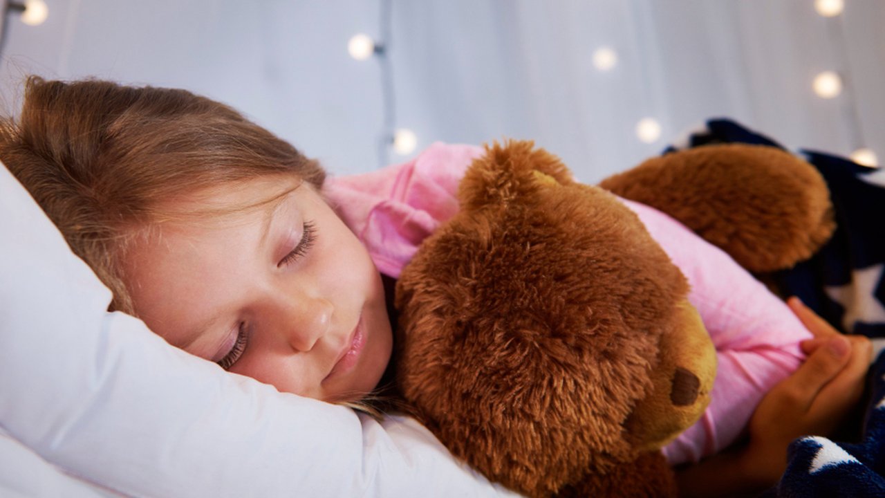 Ilustrasi Anak yang sedang Tidur