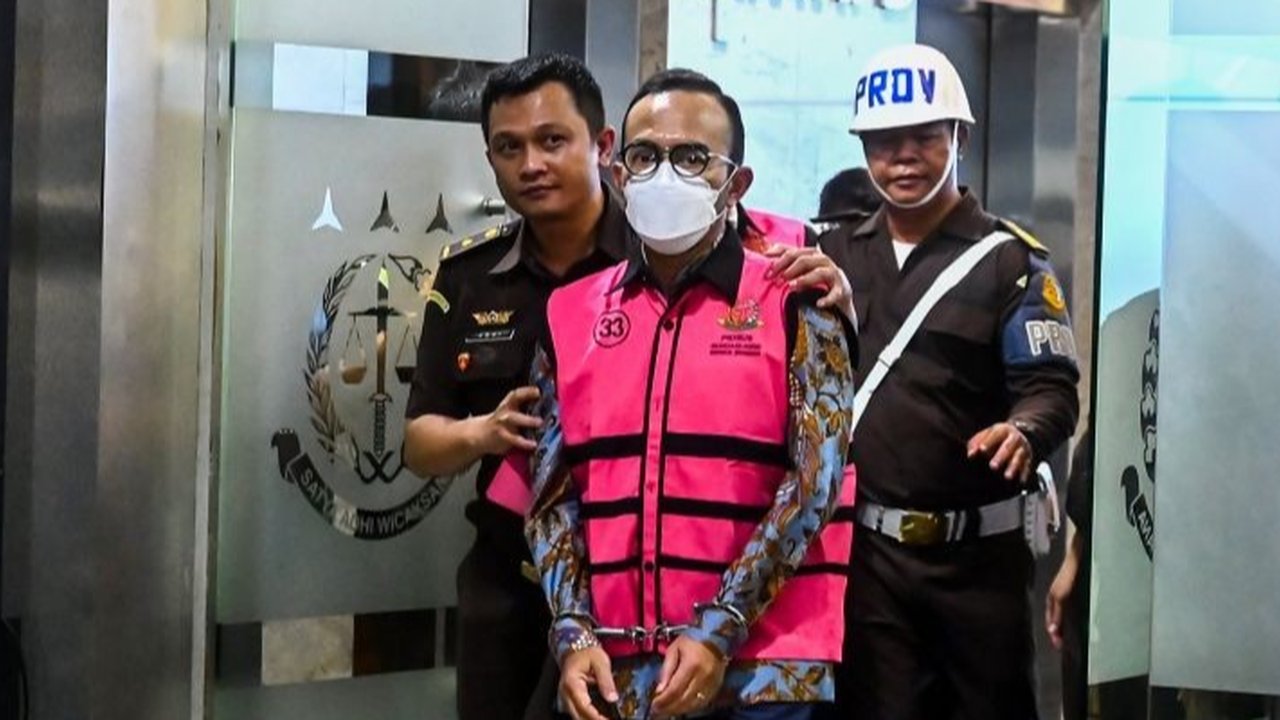 PP Pemuda Muhammadiyah mendukung Kejaksaan Agung menuntaskan kasus dugaan korupsi di Pertamina secara transparan dan profesional, serta meminta penjelasan rinci terkait kerugian negara Rp193,7 triliun.