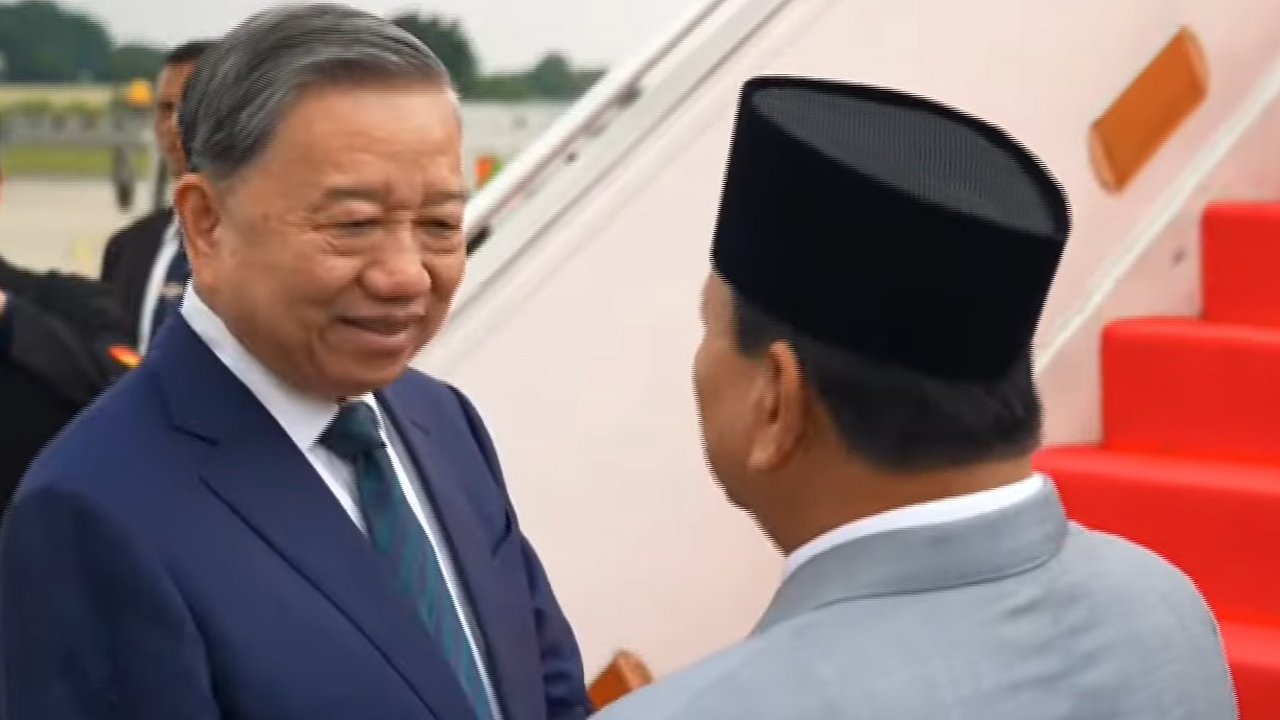 Prabowo Antar Kepulangan Sekjen Partai Komunis Vietnam Tom Lam