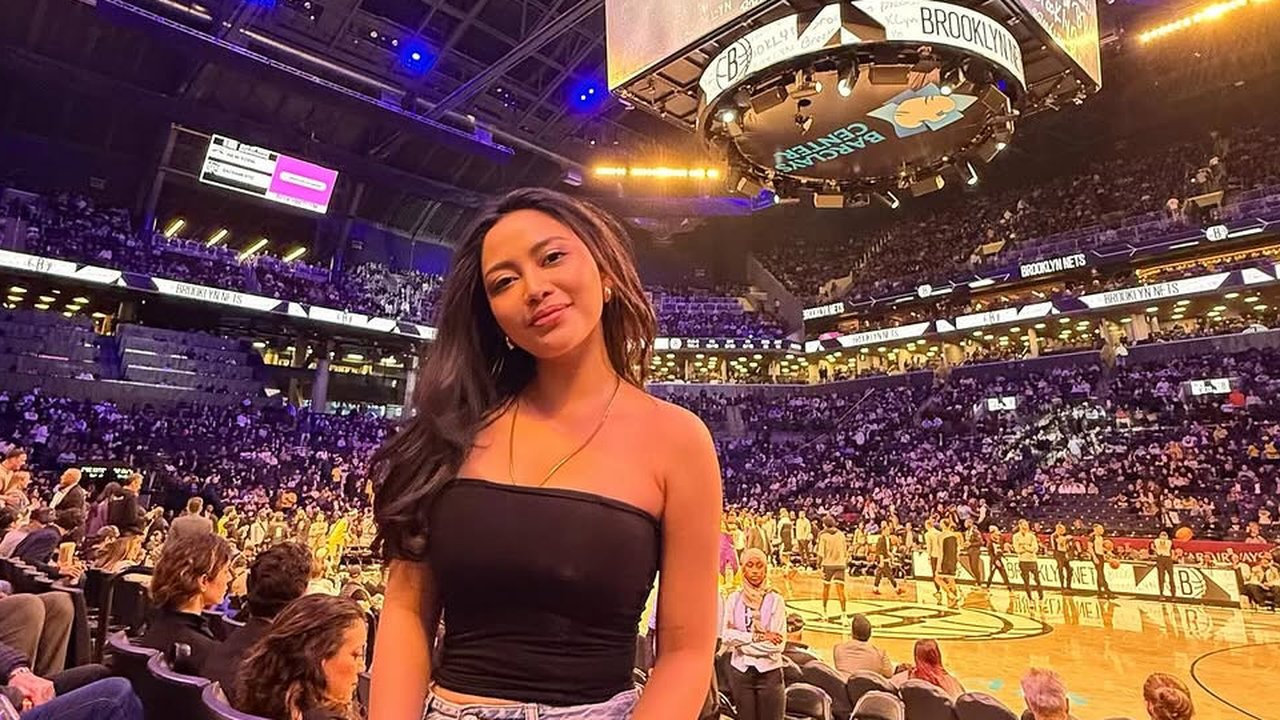 3 Potret Rachel Vennya Nonton Langsung Pertandingan NBA Brooklyn Nets vs LA Lakers