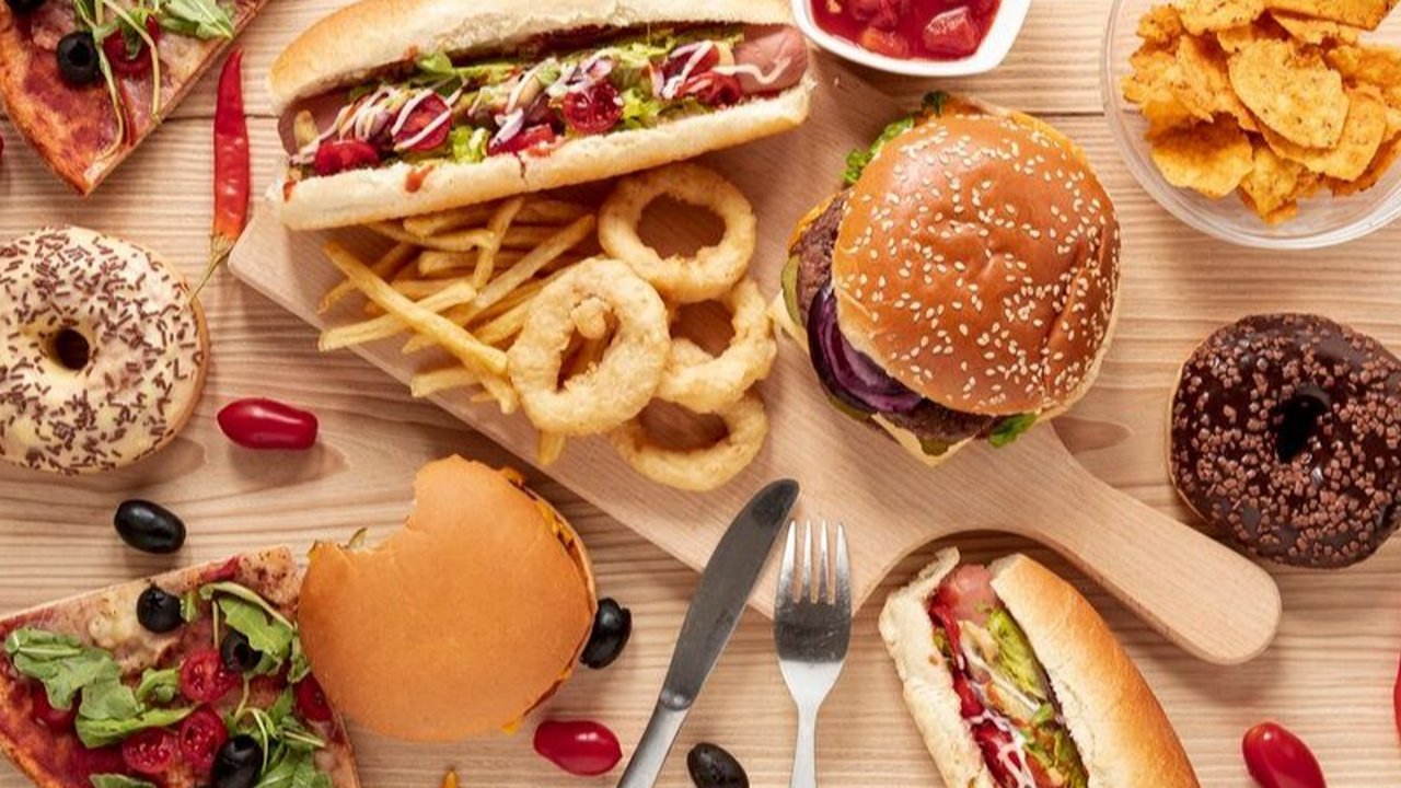 Ilustrasi Makanan Ultra Proses
