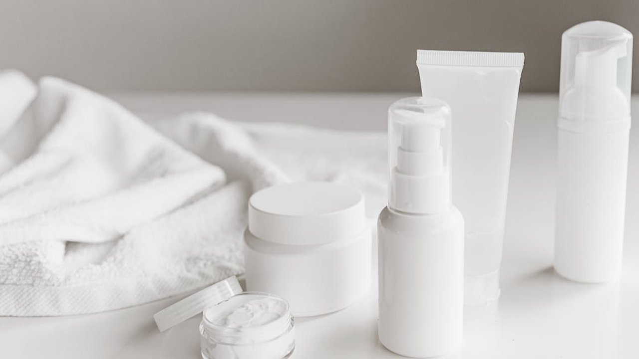 Ilustrasi Produk Skincare