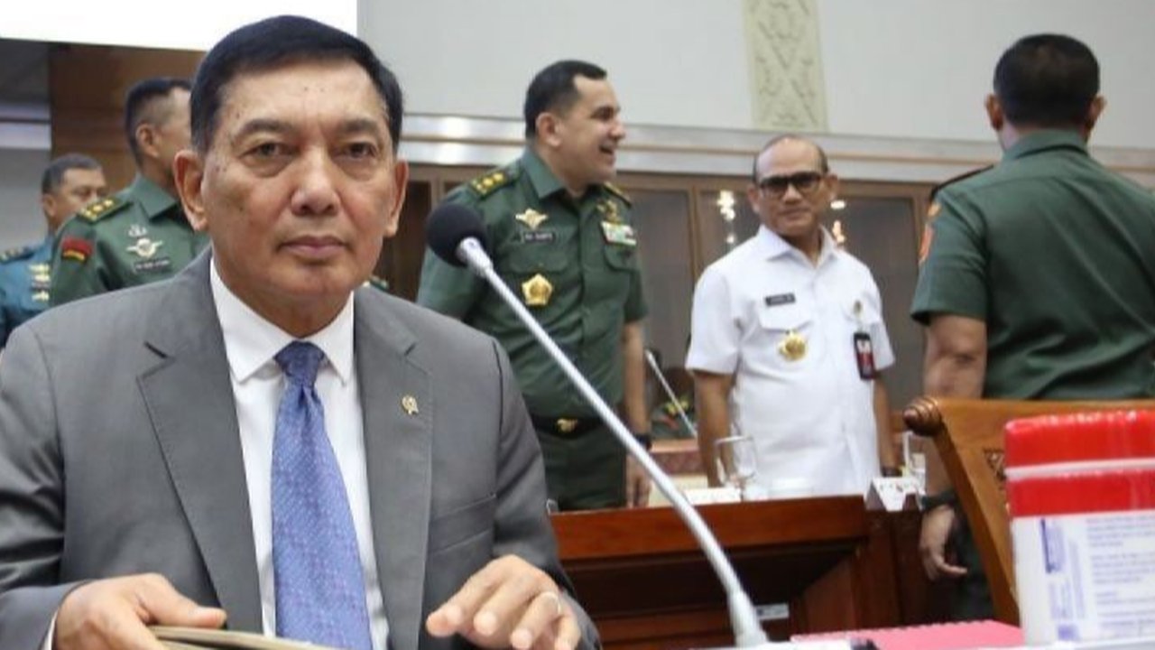 Menteri Pertahanan melantik tiga deputi baru Dewan Pertahanan Nasional (DPN) untuk memperkuat pertahanan Indonesia di bidang geostrategi, geopolitik, dan geoekonomi.